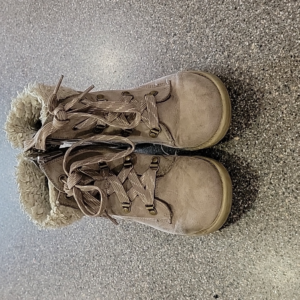 Wonder nation boots